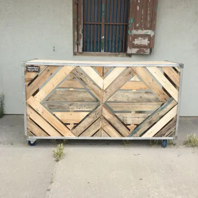 DJ Booth sloophout