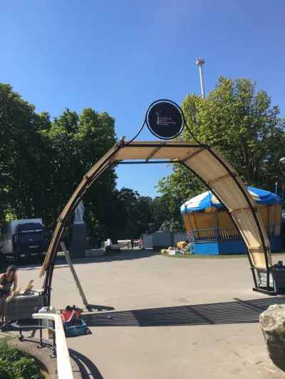 Signature Arch (Poort)