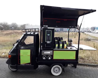 Piaggio Ape 50 Luxe met huif