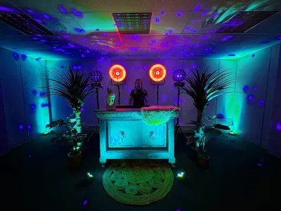 Bohemien DJ booth / bar